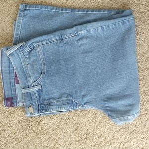 Jean crops